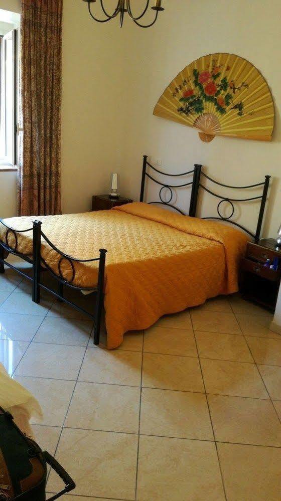רומא Hotel Touring מראה חיצוני תמונה
